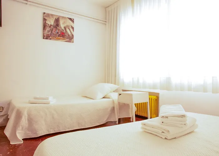City Street Hostal